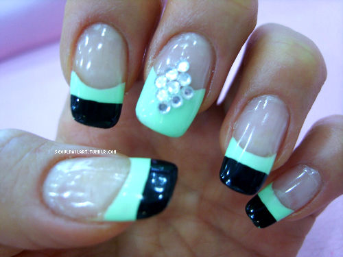 Black and teal manicure