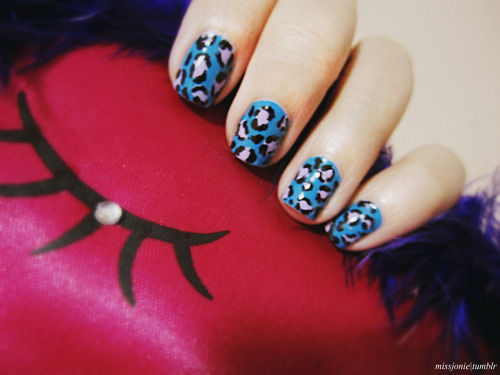 Blue leopard print art