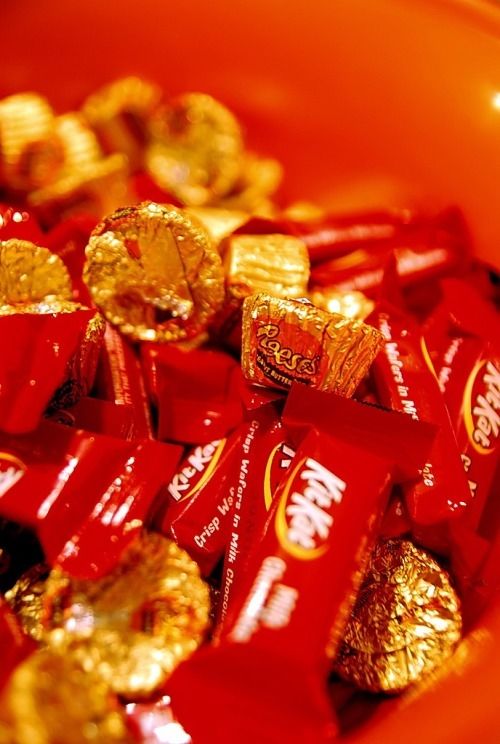 Kit kat and reese cups Kit kat and reese cups