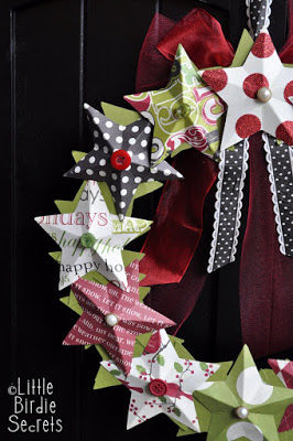 Paper star wreath tutorial