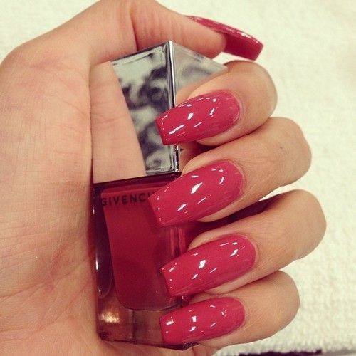 Red Nails