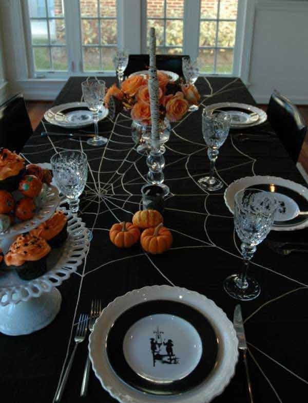 Elegant & Spooky Halloween Tablescape Elegant & Spooky Halloween Tablescape