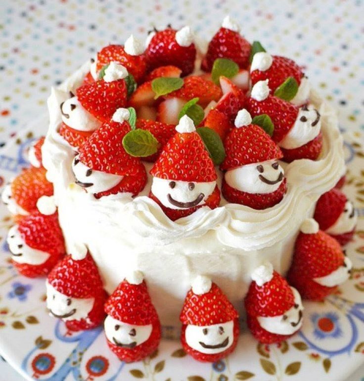 Cute Strawberry Snowmen Cake
