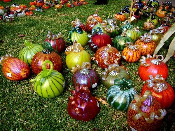 Pretty & Colorfully Decorated Pumpkins Pretty & Colorfully Decorated Pumpkins