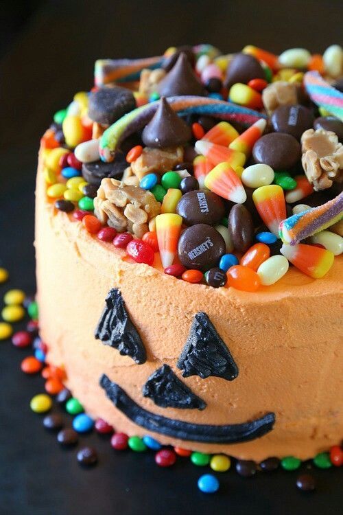 Halloween Candy Cake Halloween Candy Cake