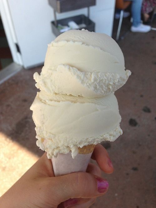 Vanilla ice cream Vanilla ice cream