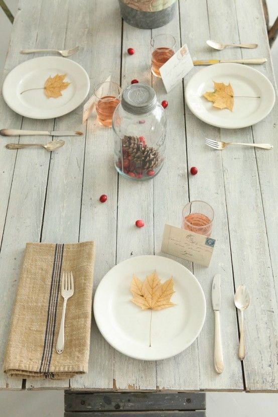 Simple Thanksgiving Table