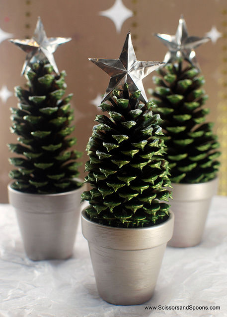 DIY Pine Cone Trees DIY Pine Cone Trees