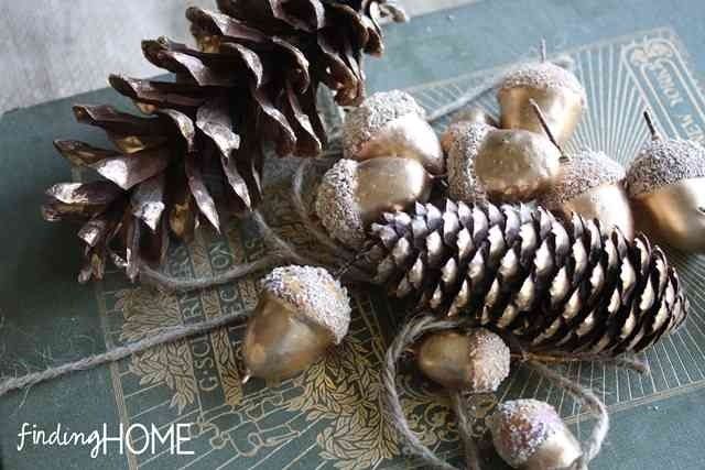 Pinecones and acorn table decor Pinecones and acorn table decor