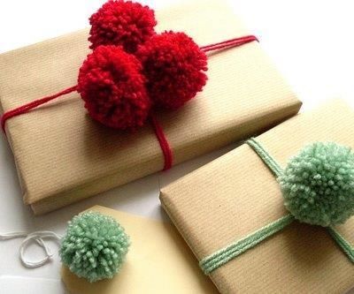 Christmas Present Pom Poms Christmas Present Pom Poms