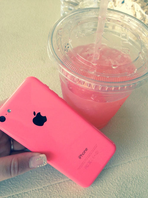 Pink iPhone and pink juice Pink iPhone and pink juice