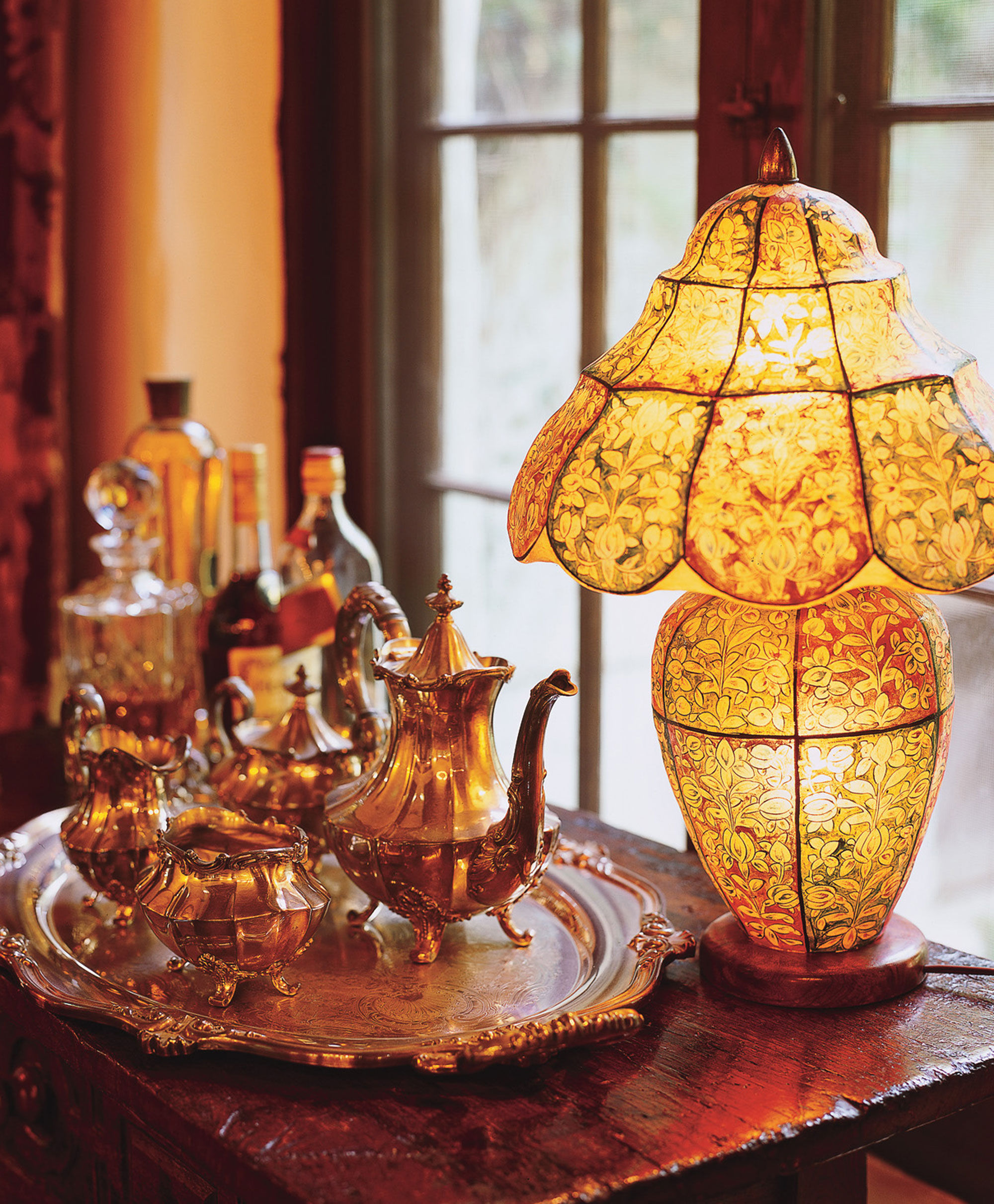 Beautiful Stained Glass Lamp & Silver Tea Set Beautiful Stained Glass Lamp & Silver Tea Set