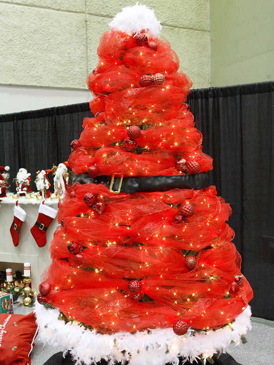 Red & White Santa Tree Red & White Santa Tree