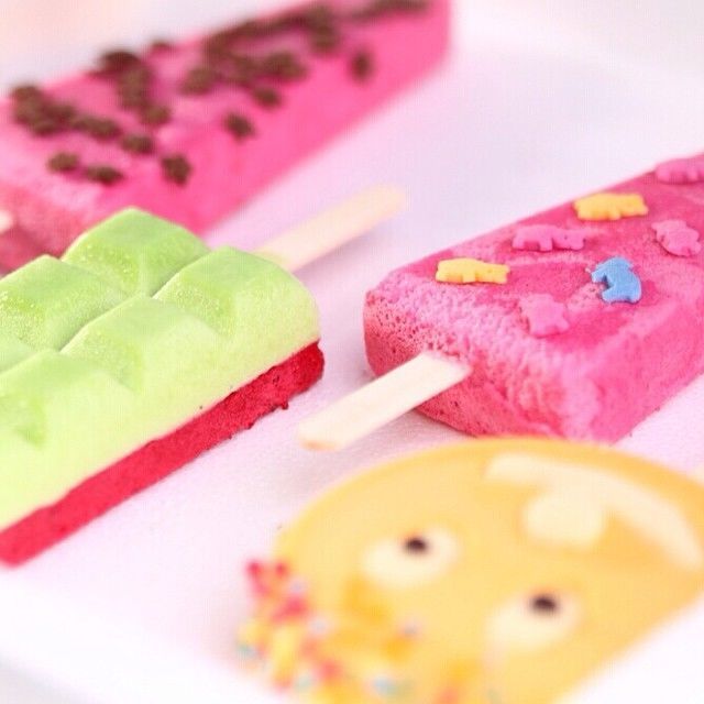 Sweet popsicles Sweet popsicles