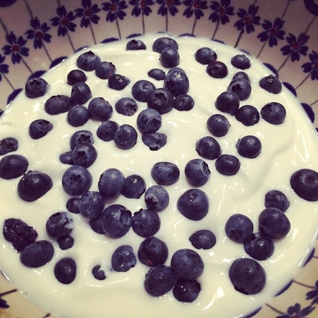 Blueberry yogurt