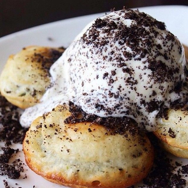 Fried oreos with cookies and cream