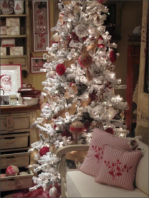 Pretty Flocked Christmas Tree