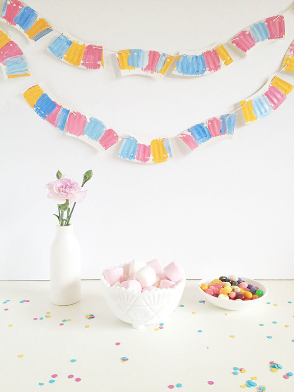 Paper plate garland