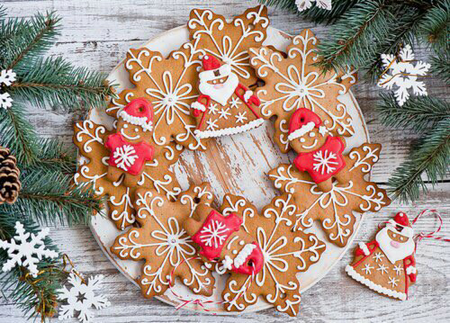 Santa and snowflake gingerbread cookies