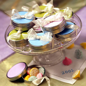 How to make party favor tins
