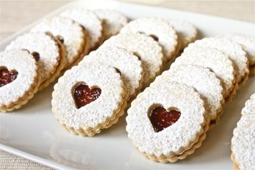 Pecan linzer cookies