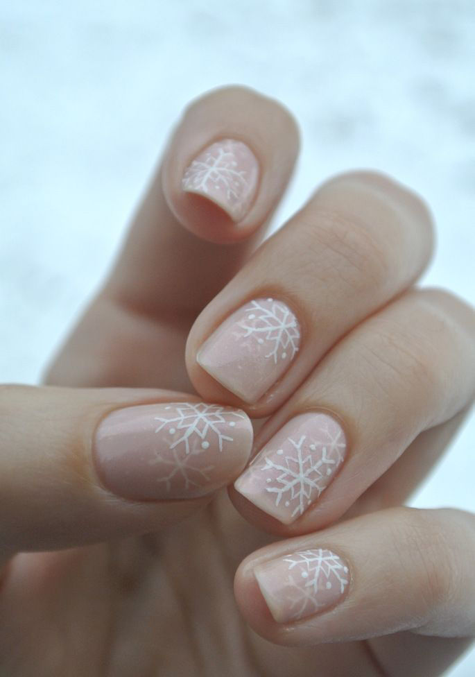 Pretty Pastel Snowflake Nails