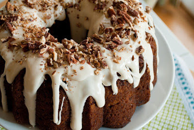 How to make hummingbird bundt cake