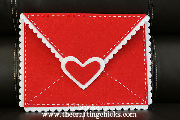 How to make a felt valentine envelope