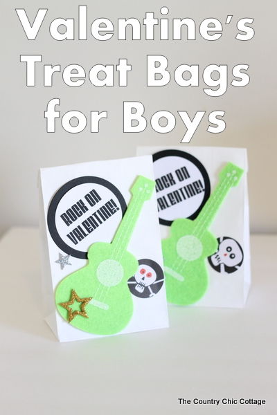How to make valentines treat bags How to make valentines treat bags