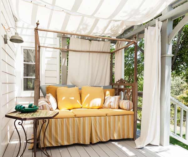 Cotton Canvas as a Temporary Roof for Outdoor Porch