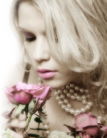 Beauty & Pink Roses Beauty & Pink Roses