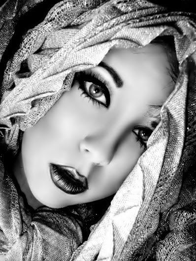 Beauty in Black and White Beauty in Black and White