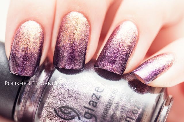 Pretty 2 toned nails