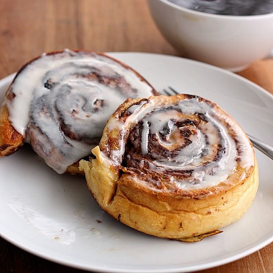 How to make cinnamon roll french toast