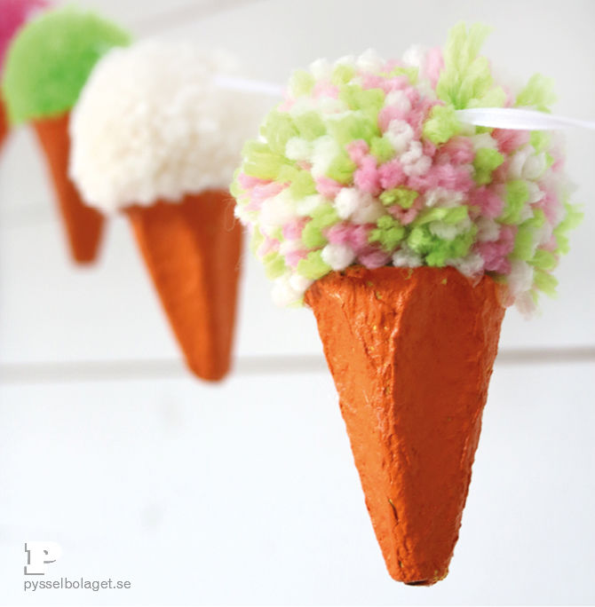 DIY Pom Pom Garland