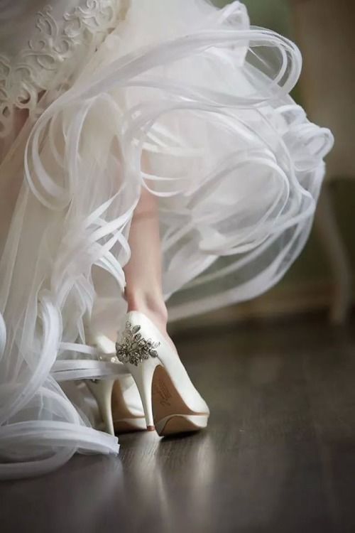 Gorgeous White Platform Pumps with Silver Decals
