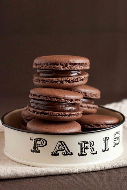 Chocolate Macaroons from Paris Chocolate Macaroons from Paris