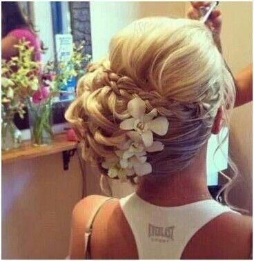 Beautiful Flower Updo Beautiful Flower Updo