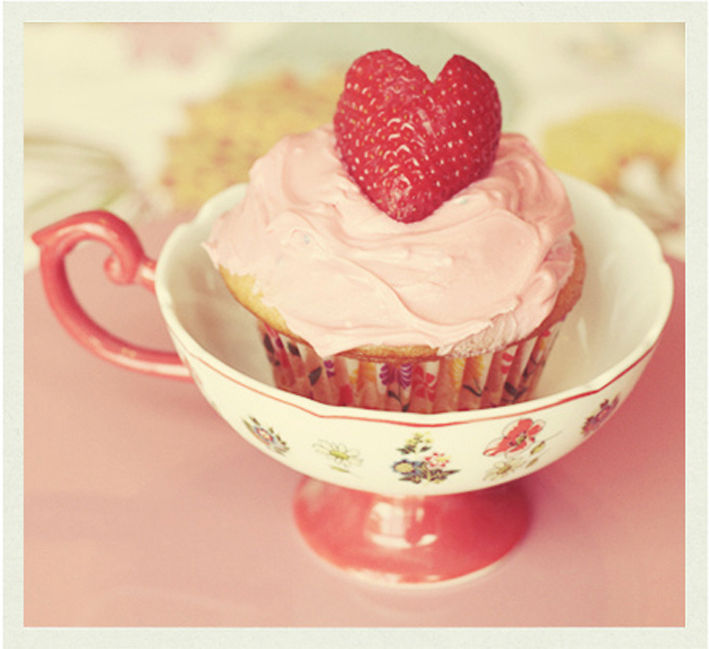 Cupcake in Teacup