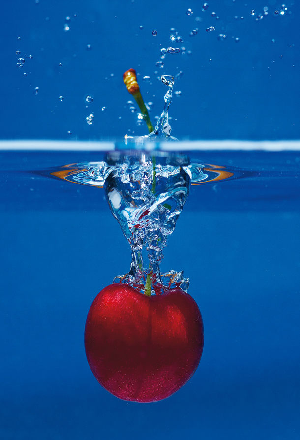 Apple Dropped In Water Pictures, Photos, and Images for Facebook
