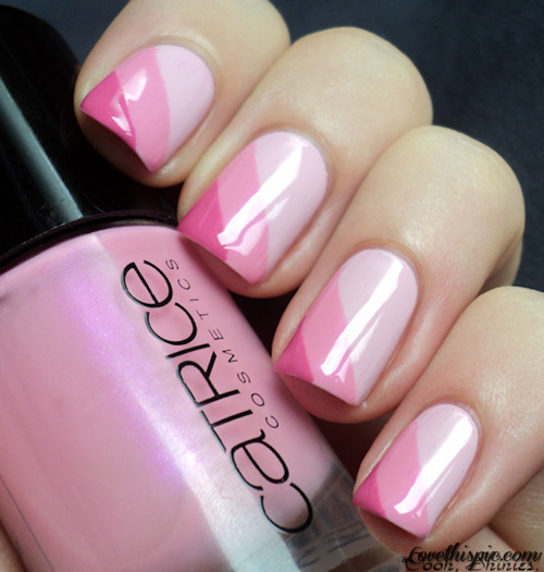 Triple pink shaded nails Triple pink shaded nails