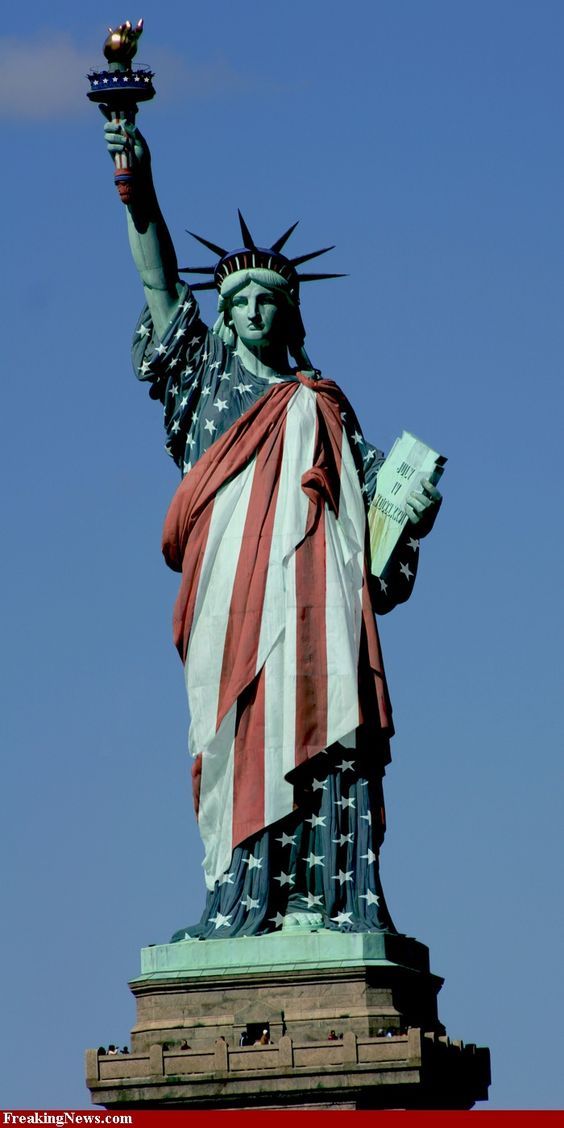 Statue Of Liberty On Independence Day Pictures Photos And Images For 