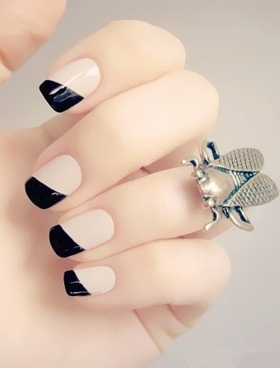 Black and nude nails