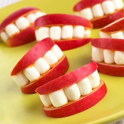 Fake Teeth From Apple And Marshmallows Fake Teeth From Apple And Marshmallows