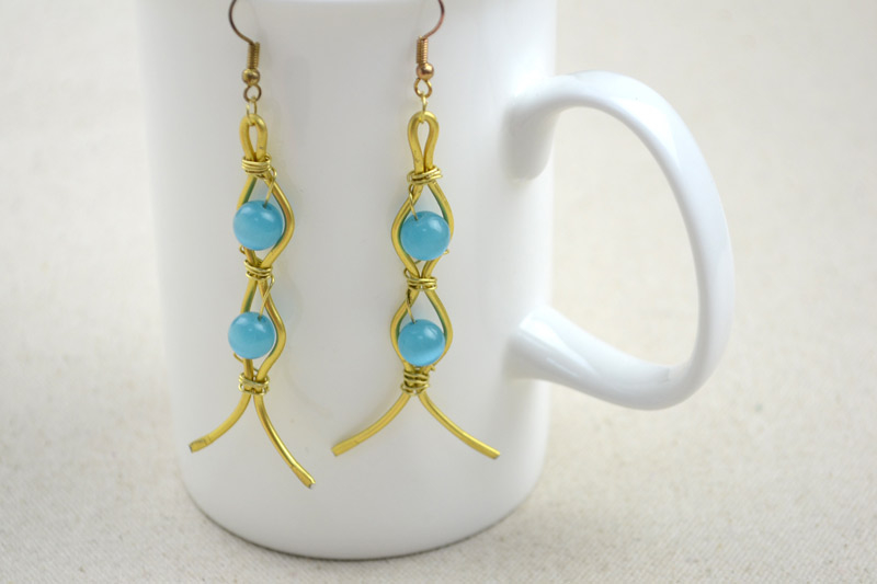 DIY Golden Handcrafted Copper Earrings Pictures, Photos, and Images for