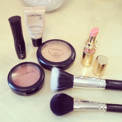 Skin foundation makeup