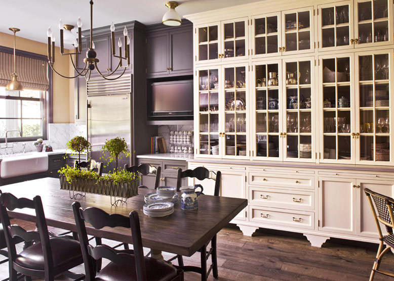 Black and White Kitchen