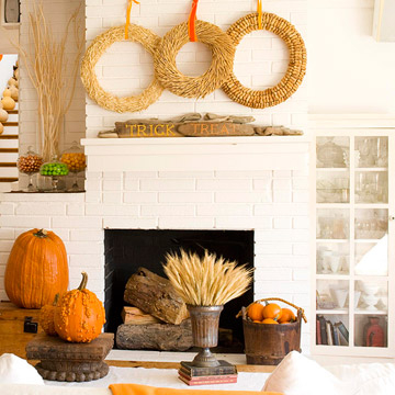 Trick or treat mantle decoration