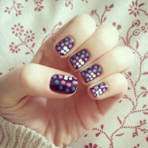 Candy spot nail art