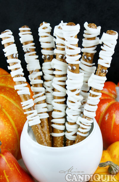 Mummy pretzels